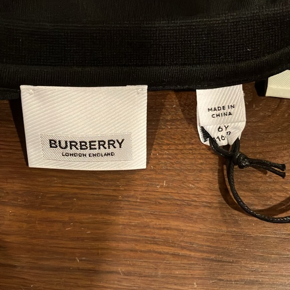 NWT- Burberry Thomas Bear T-shirt - Picture 9 of 10